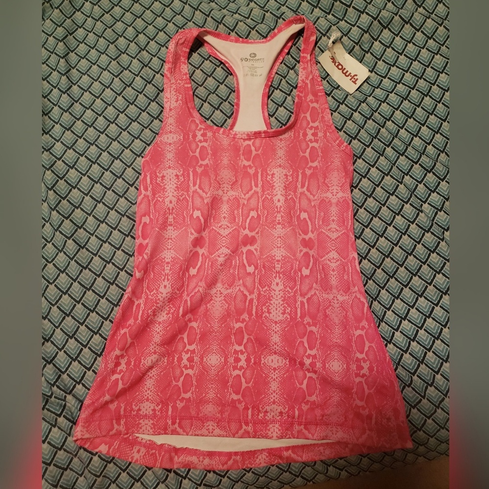 Athletic tank top